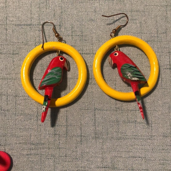 Amazing Wooden Parrot Necklace and Earrings Set - Picture 4 of 5